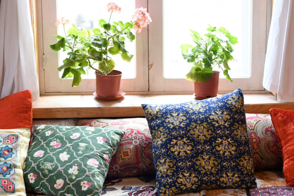 cómo hacer cojines decorativos para sofás